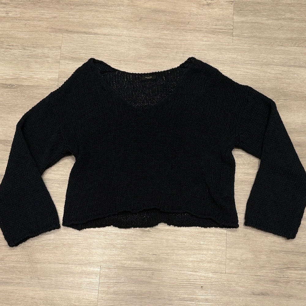 Massimo Dutti Black / Navy Cropped Knit Sweater